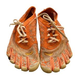 Vibrant five finger shoes